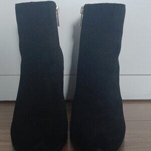 Black women's boots size 7.5